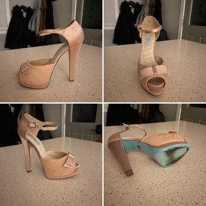 Betsey Johnson platform heels in nude 8M
